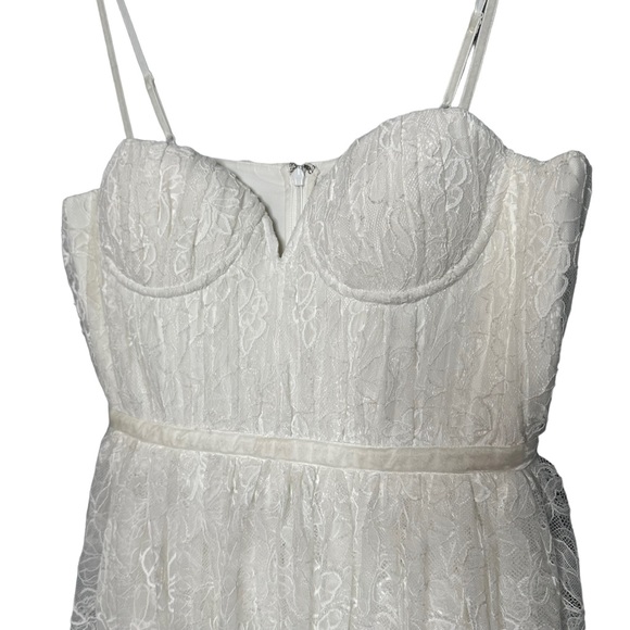 Sau Lee Selena White Lace and Velvet Bustier Wedding Dress NEW - Picture 5 of 11